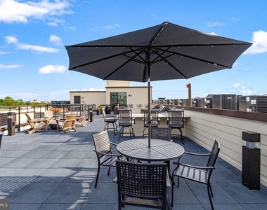 701 N Henry Street - Photo Thumbnail 39