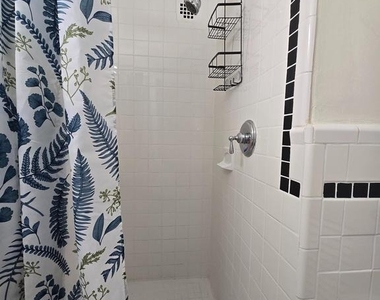 1324 Locust Street - Photo Thumbnail 17