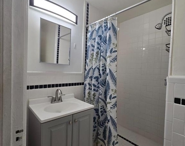 1324 Locust Street - Photo Thumbnail 14