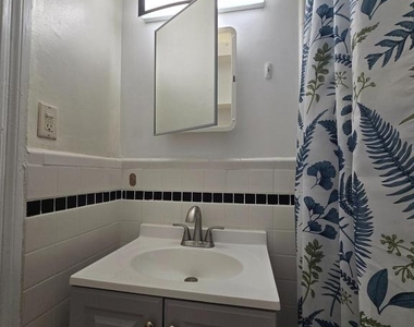 1324 Locust Street - Photo Thumbnail 16