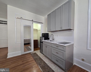 1324 Locust Street - Photo Thumbnail 3