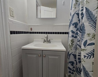 1324 Locust Street - Photo Thumbnail 15