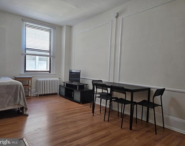 1324 Locust Street - Photo Thumbnail 10