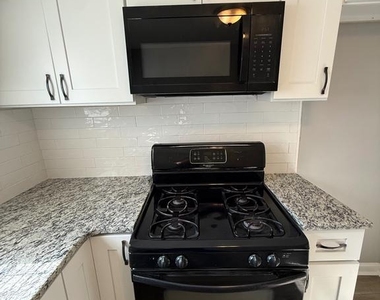 2140 E Ann Street - Photo Thumbnail 4
