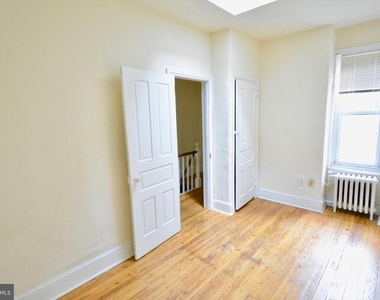 3690 Eveline Street - Photo Thumbnail 16