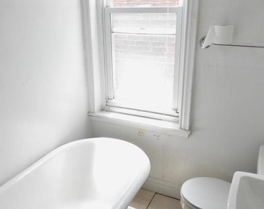 3690 Eveline Street - Photo Thumbnail 11
