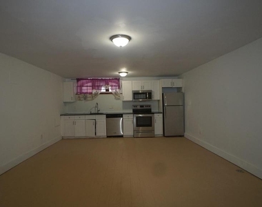 1921 W Diamond Street - Photo Thumbnail 1