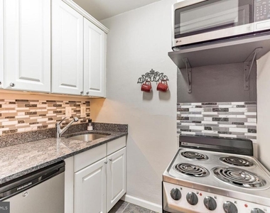 250 S 13th Street - Photo Thumbnail 6