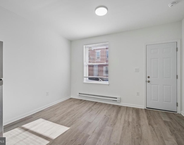 2964 N Taylor Street - Photo Thumbnail 7