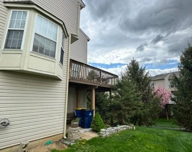 202 Fox Trail - Photo Thumbnail 2