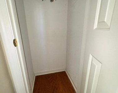 202 Fox Trail - Photo Thumbnail 6