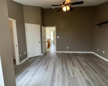 202 Fox Trail - Photo Thumbnail 30