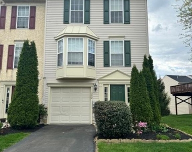 202 Fox Trail - Photo Thumbnail 1