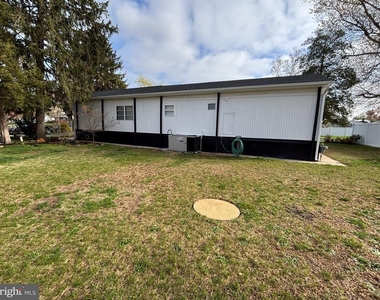 601 Sherwood Place - Photo Thumbnail 13