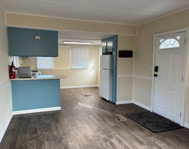 601 Sherwood Place - Photo Thumbnail 19