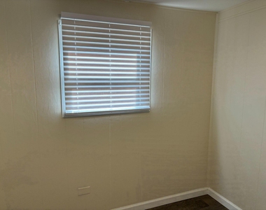 601 Sherwood Place - Photo Thumbnail 30