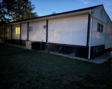 601 Sherwood Place - Photo Thumbnail 4