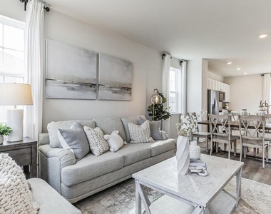 228 Macoun Way - Photo Thumbnail 5