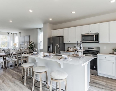 228 Macoun Way - Photo Thumbnail 2