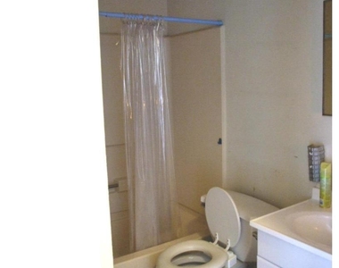 1109 Huntingdon Mews - Photo Thumbnail 5