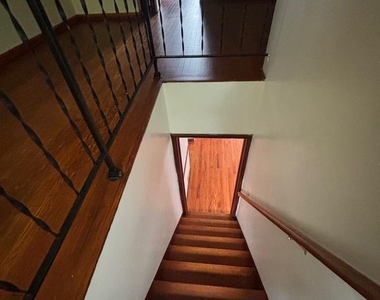 120 Northwood Drive - Photo Thumbnail 20