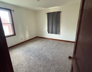 120 Northwood Drive - Photo Thumbnail 12
