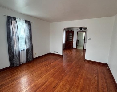 120 Northwood Drive - Photo Thumbnail 7
