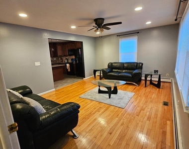 3616 Clifmar Road - Photo Thumbnail 10