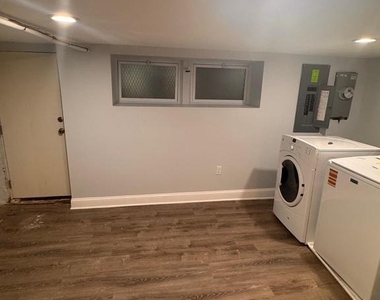 5200 Ready Avenue - Photo Thumbnail 12