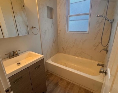 5200 Ready Avenue - Photo Thumbnail 8