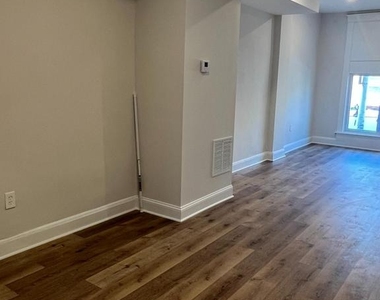 715 N Kenwood Avenue - Photo Thumbnail 7