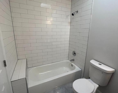 715 N Kenwood Avenue - Photo Thumbnail 21