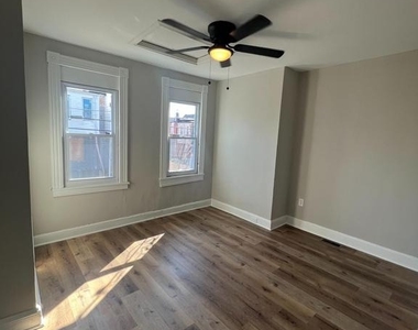 715 N Kenwood Avenue - Photo Thumbnail 22
