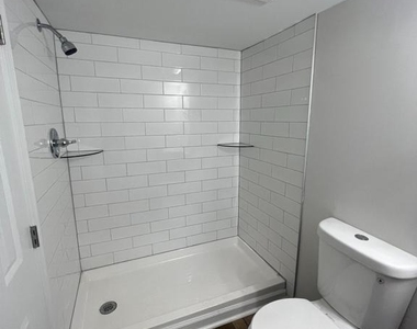 715 N Kenwood Avenue - Photo Thumbnail 31