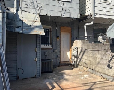 715 N Kenwood Avenue - Photo Thumbnail 13