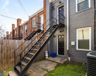 1720 H Street Ne - Photo Thumbnail 26