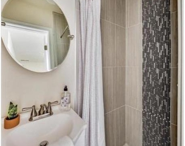1720 H Street Ne - Photo Thumbnail 13