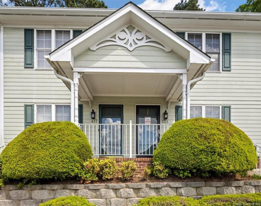 421 Cityview Lane - Photo Thumbnail 7