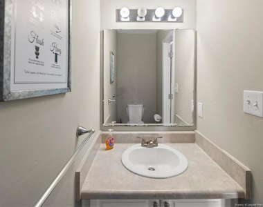 421 Cityview Lane - Photo Thumbnail 13