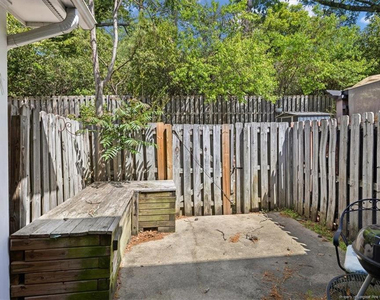 421 Cityview Lane - Photo Thumbnail 31