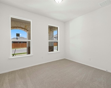 3643 Sorriso Ln - Photo Thumbnail 13