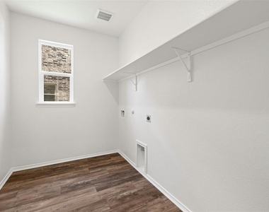 3643 Sorriso Ln - Photo Thumbnail 24