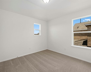3643 Sorriso Ln - Photo Thumbnail 20