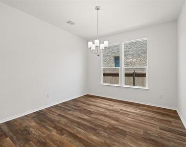 3643 Sorriso Ln - Photo Thumbnail 4