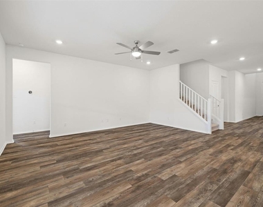 3643 Sorriso Ln - Photo Thumbnail 6