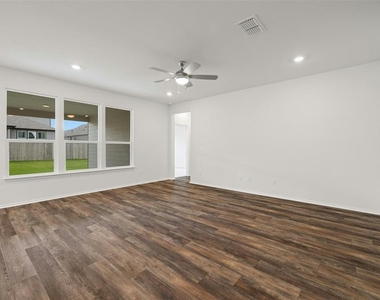 3643 Sorriso Ln - Photo Thumbnail 5