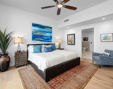 70 Rainey St - Photo Thumbnail 12
