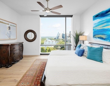 70 Rainey St - Photo Thumbnail 11