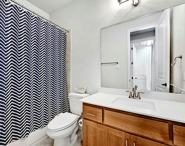 204 Belford St - Photo Thumbnail 18