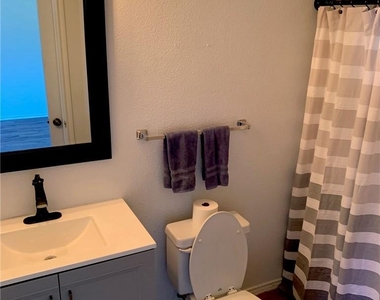 2907 Donnell Dr - Photo Thumbnail 14